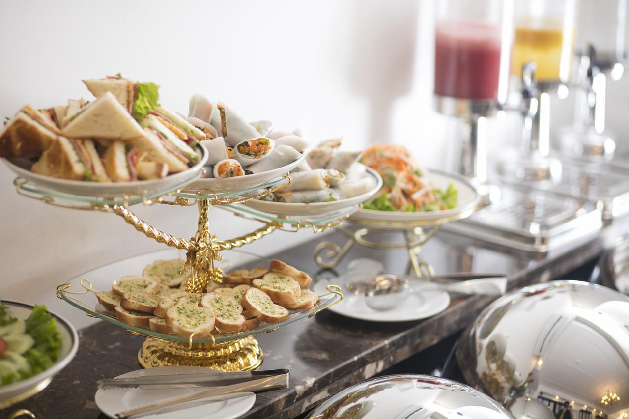 Hanoi Center Silk Premium Hotel & Spa & Travel Esterno foto